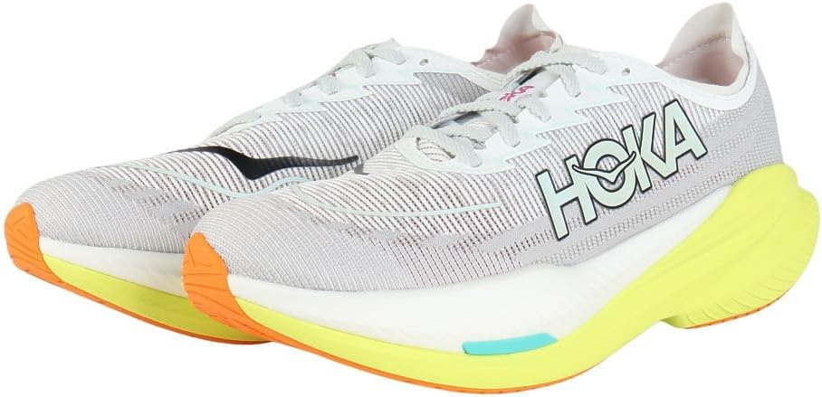 HOKA Max 2