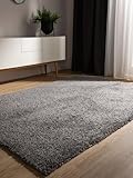benuta Sohari Alfombra básica de pelo largo para salón, color gris, 133 x 190 cm